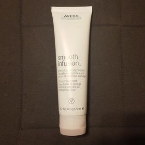 NWT Aveda Smooth Infusion Glossing Straightener